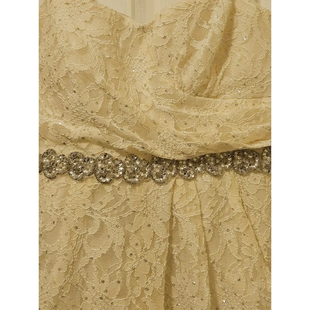 Sleeveless Dress Size 6 Has Pockets Zip Up Closure